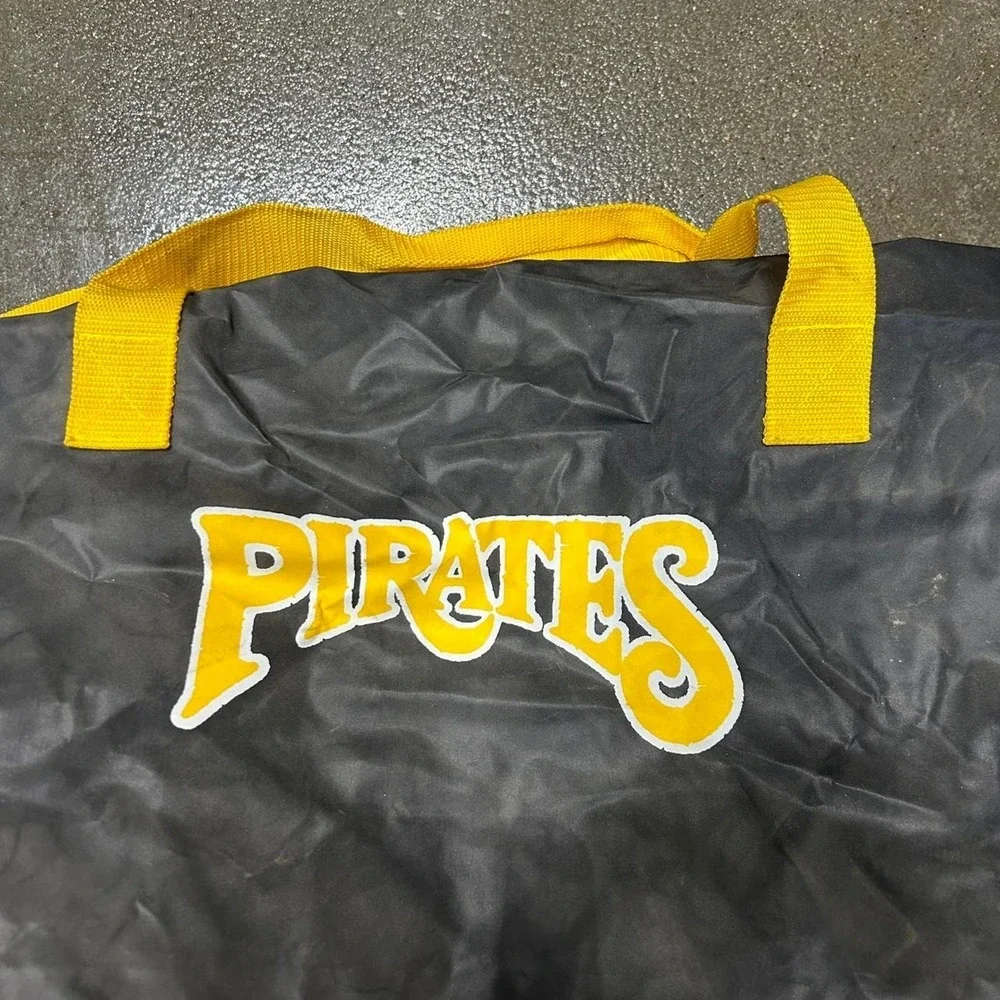 Vintage 90s Pittsburgh Pirates Gatorade SGA Duffel Old Logo Gym Bag